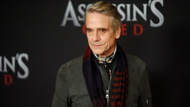 Photo of Jeremy Irons to Star Opposite Lady Gaga in Gucci Murder Movie