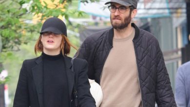 Photo of Emma Stone is pregnant, expecting first child with husband Dave McCary.