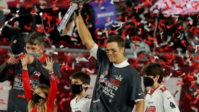 Photo of Tom Brady Wins Super Bowl 2021 MVP, Joined by His Kids on Podium: ‘I’m So Proud’