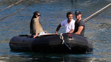 Photo of Dakota Johnson and Chris Martin take to the seas in Spain.