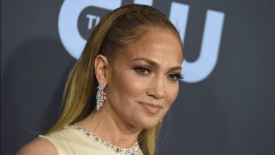 Photo of Jennifer Lopez Says New Song ‘Cambia El Paso’ Is About Moving On When ‘Something’s Not Feeling Right’
