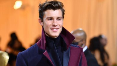 Photo of Shawn Mendes Postpones Shows to Take Care of His Mental Health: ‘I’ve Hit a Breaking Point’