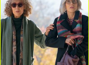 Photo of Jane Fonda & Lily Tomlin Team Up Again for ‘Moving On’ Trailer