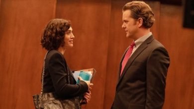 Photo of ‘Fatal Attraction’ Review: Joshua Jackson and Lizzy Caplan in a Paramount+ Remake That’s Not Worth Obsessing Over
