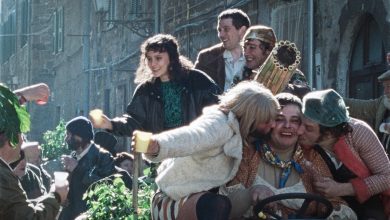 تصویر از نقد و بررسی فیلم لا چیمرا “La Chimera”: جاش اوکانر در درام جدید پر زرق و برق و مرموز آلیس رورواچر – جشنواره فیلم کن به گذشته ایتالیا می پردازد